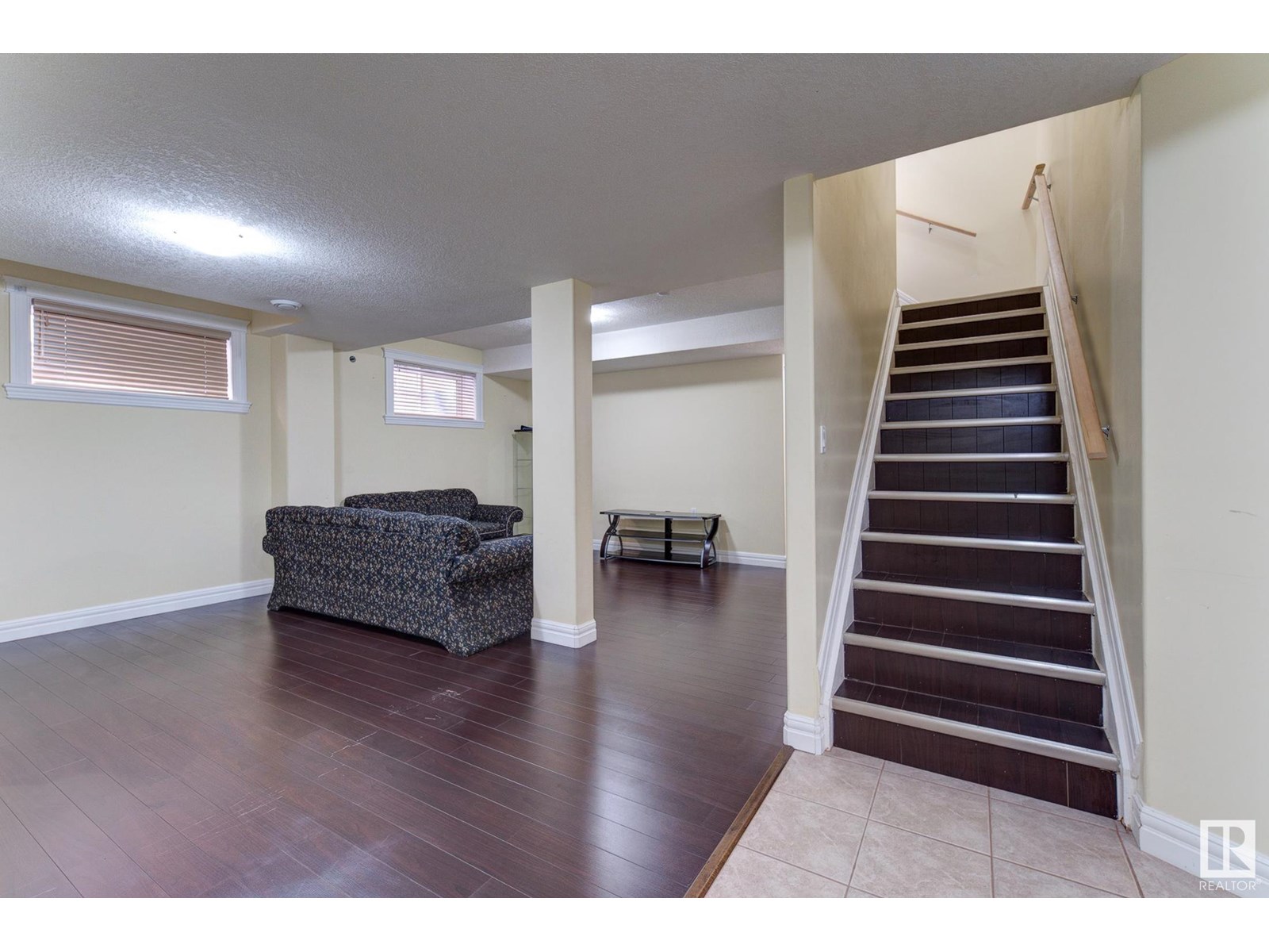Photo 63 of 3621 28 A St Nw, Edmonton AB