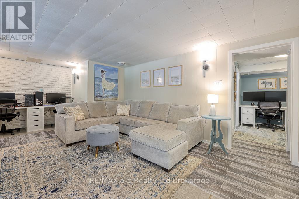 Photo 26 of 109 Sunset Drive, St Thomas ON