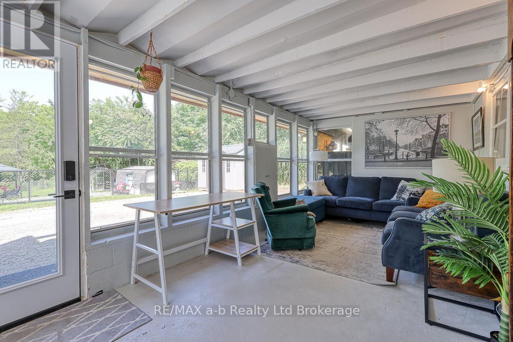 Photo 14 of 109 Sunset Drive, St Thomas ON