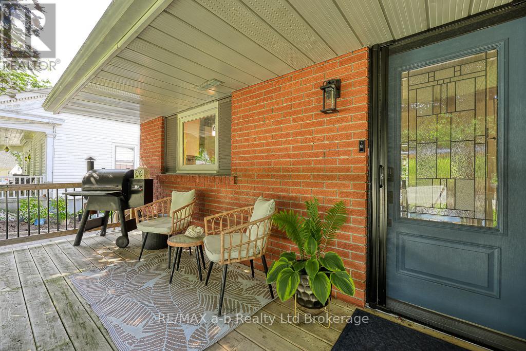 Photo 12 of 109 Sunset Drive, St Thomas ON