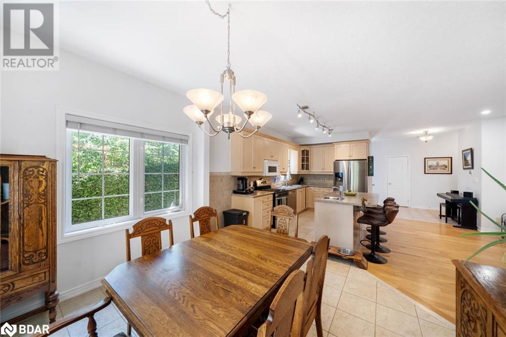 Photo 28 of 19 Mccarthy Court, Barrie ON