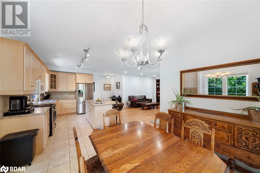 Photo 41 of 19 Mccarthy Court, Barrie ON
