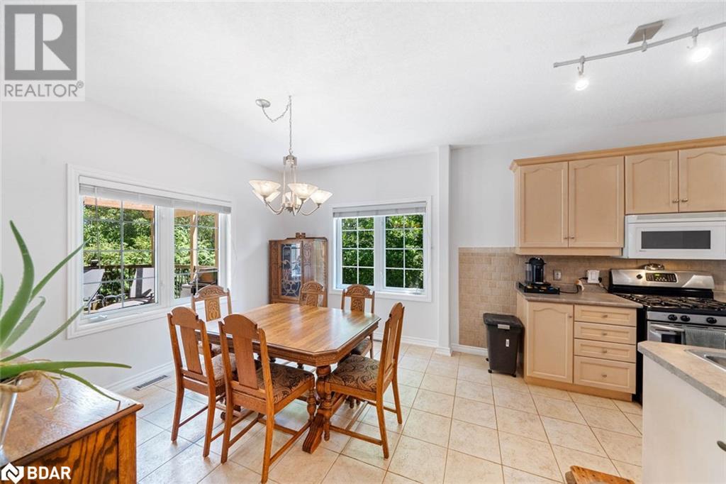 Photo 42 of 19 Mccarthy Court, Barrie ON
