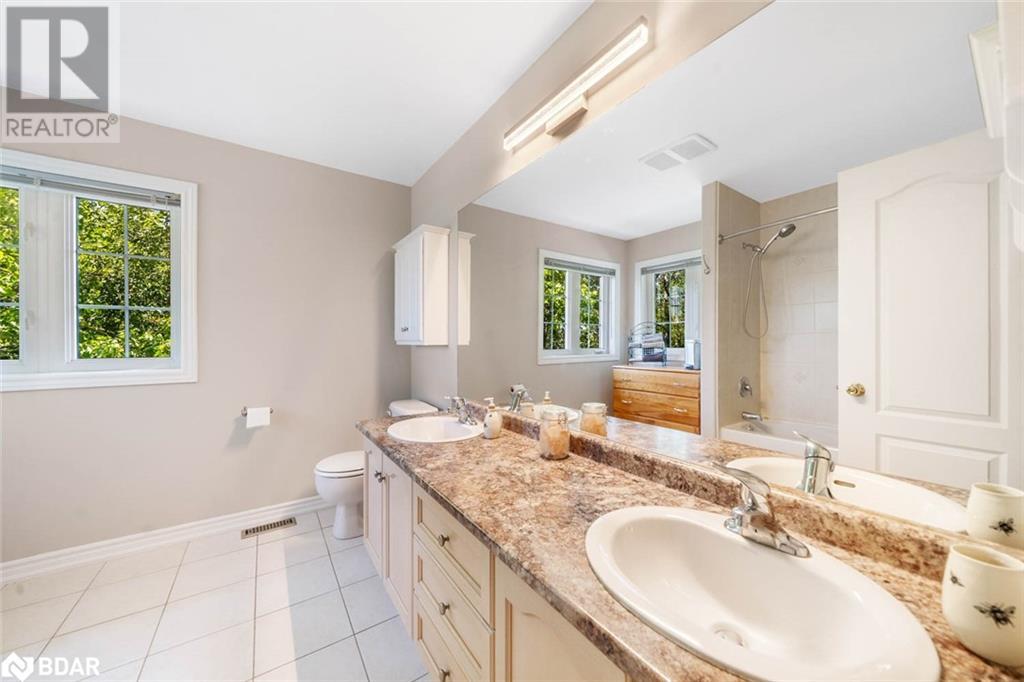 Photo 2 of 19 Mccarthy Court, Barrie ON