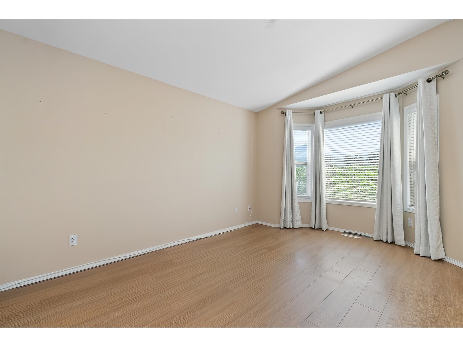 Photo 12 of 84 A 45918 Knight Road Sardis East Vedder, Chilliwack BC