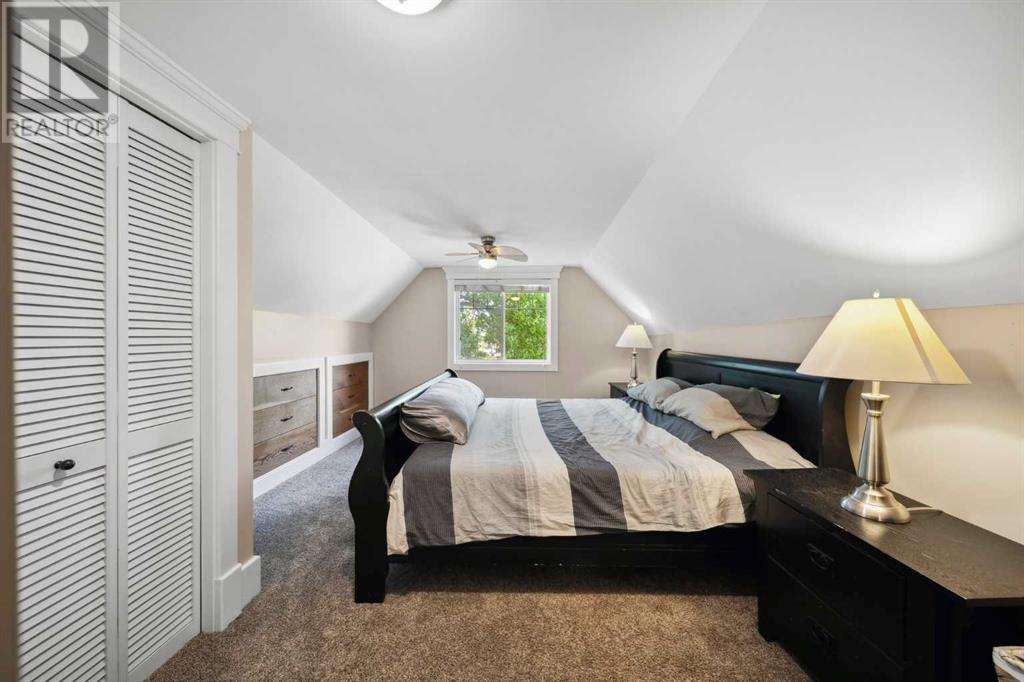 Single Family House for Sale in   Avenue NW Mount Pleasant Calgary 