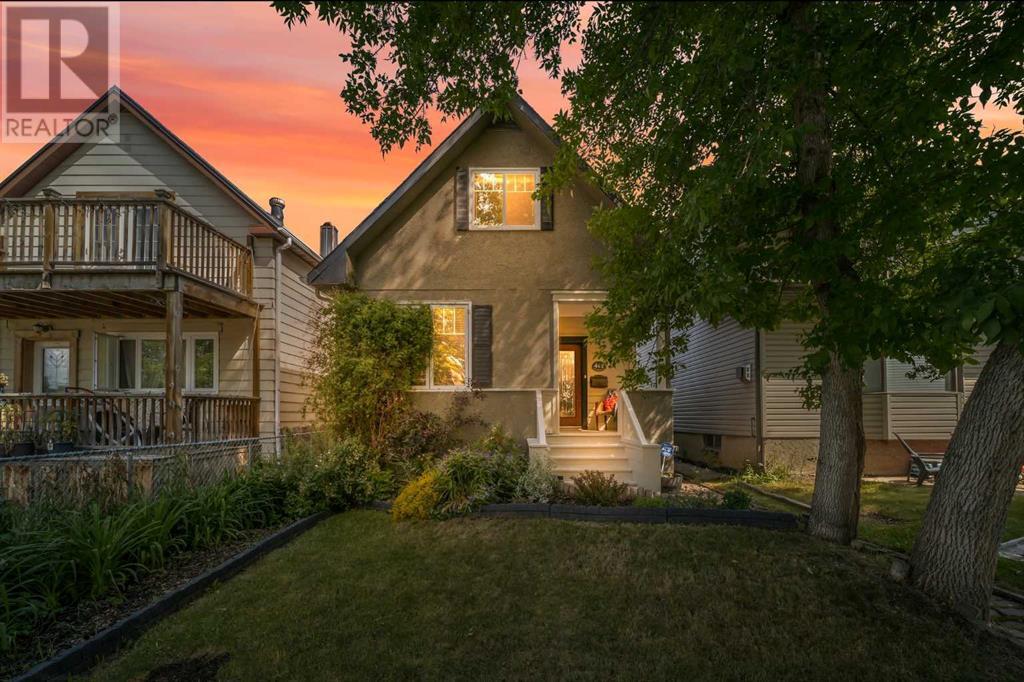 Single Family House for Sale in   Avenue NW Mount Pleasant Calgary 