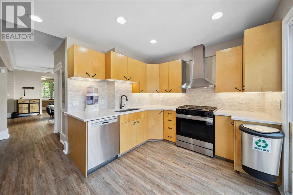 Single Family House for Sale in   Avenue NW Mount Pleasant Calgary 