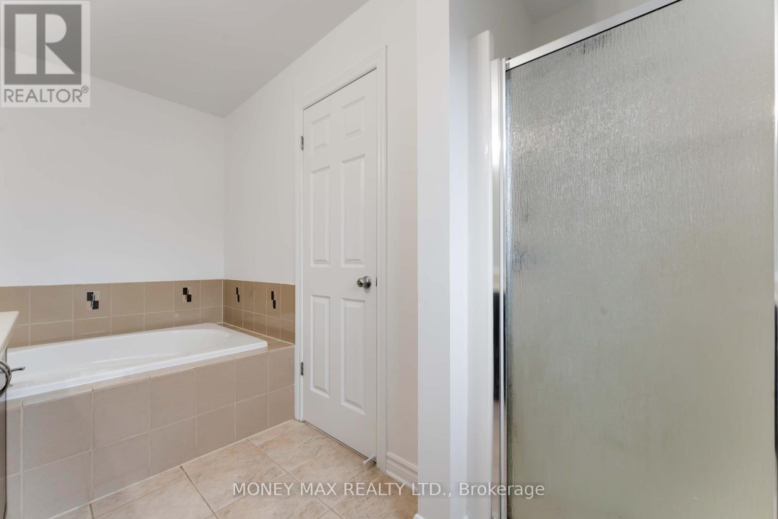 Photo 21 of 163 Garrity Crescent, Ottawa ON