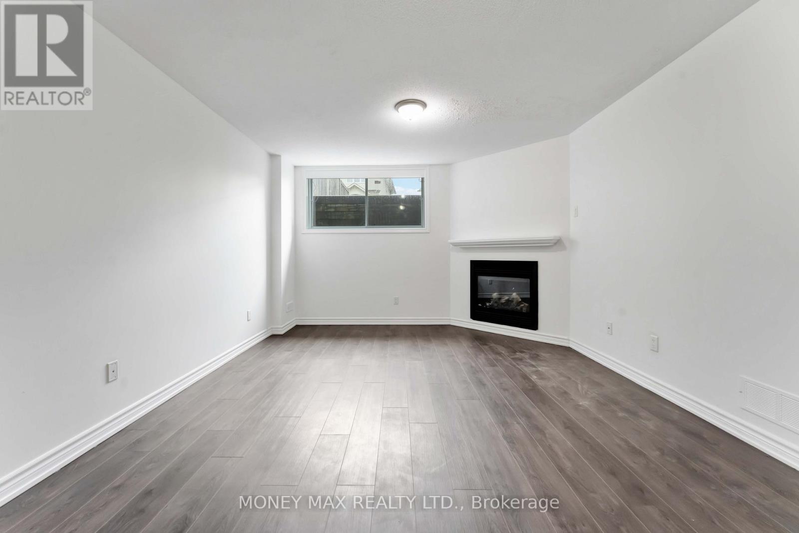 Photo 23 of 163 Garrity Crescent, Ottawa ON