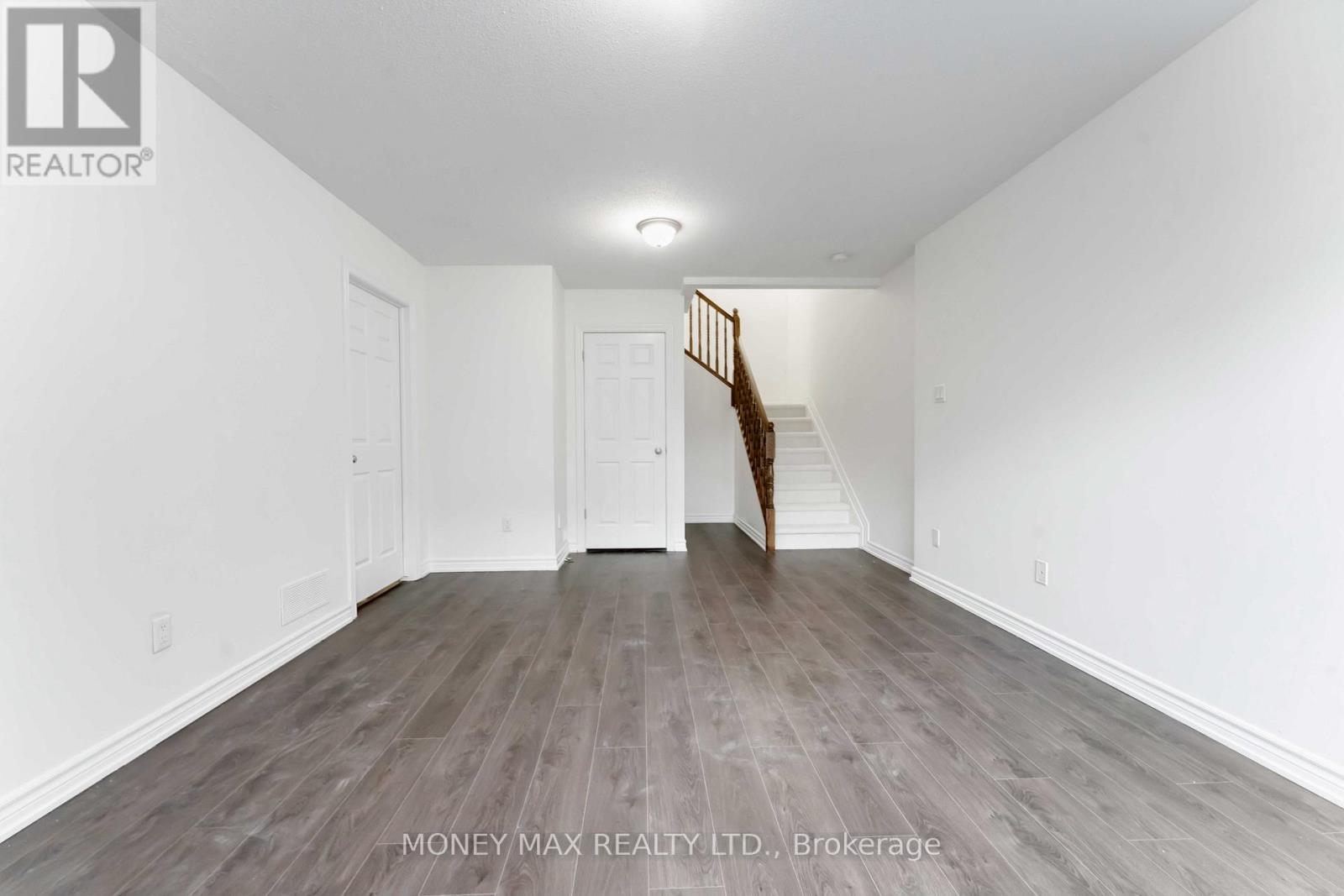 Photo 24 of 163 Garrity Crescent, Ottawa ON