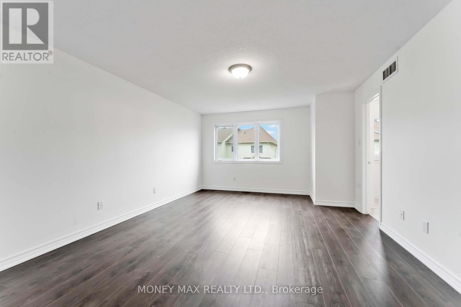 Photo 25 of 163 Garrity Crescent, Ottawa ON