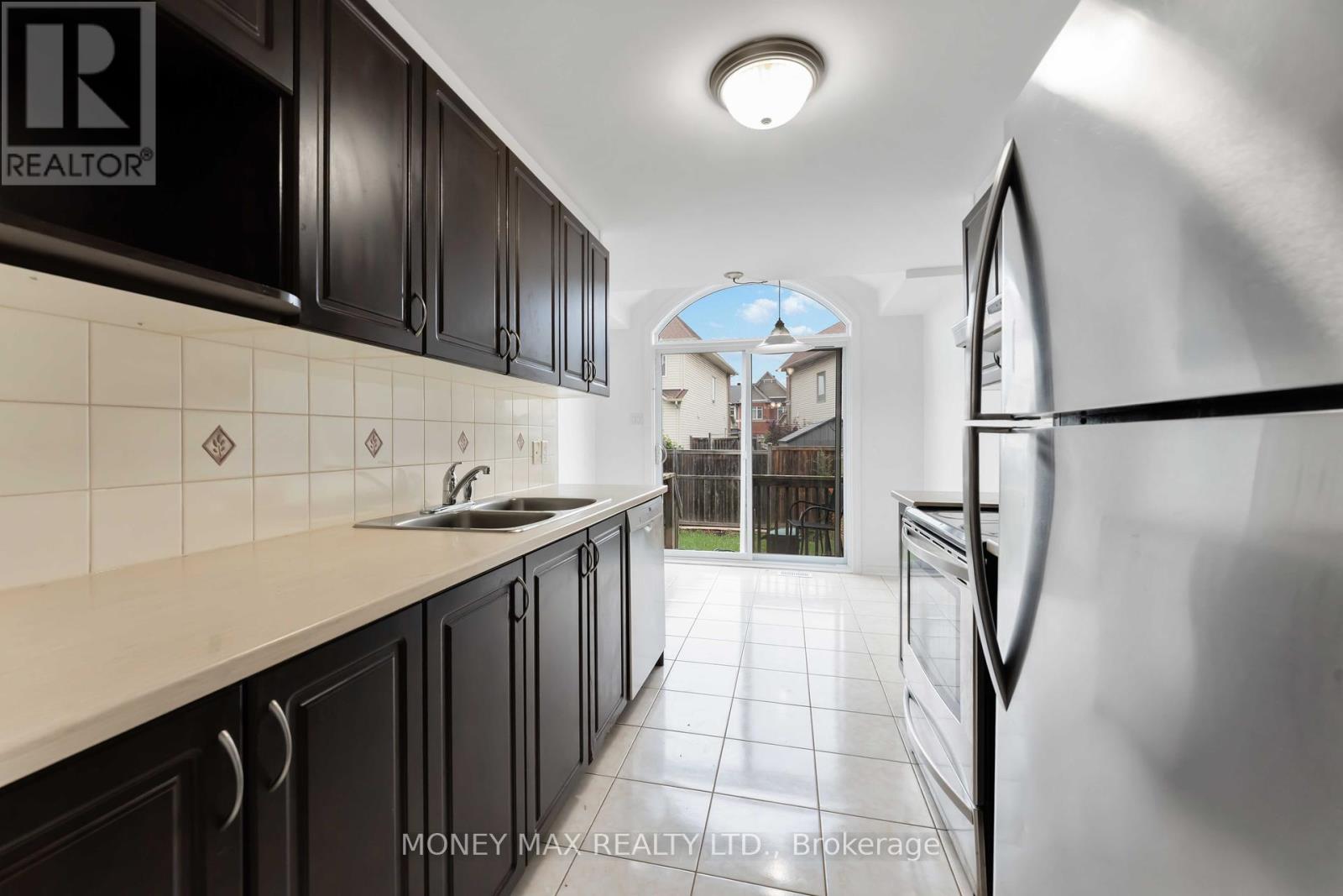 Photo 7 of 163 Garrity Crescent, Ottawa ON