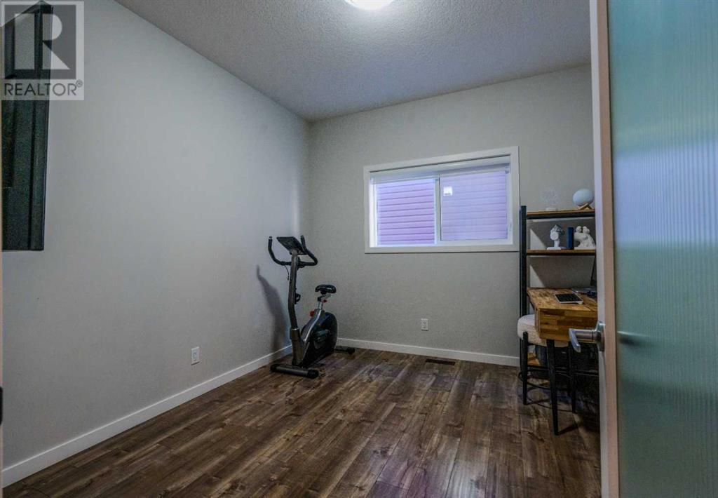 Single Family House for Sale in  Lucas Crescent NW Livingston Calgary 