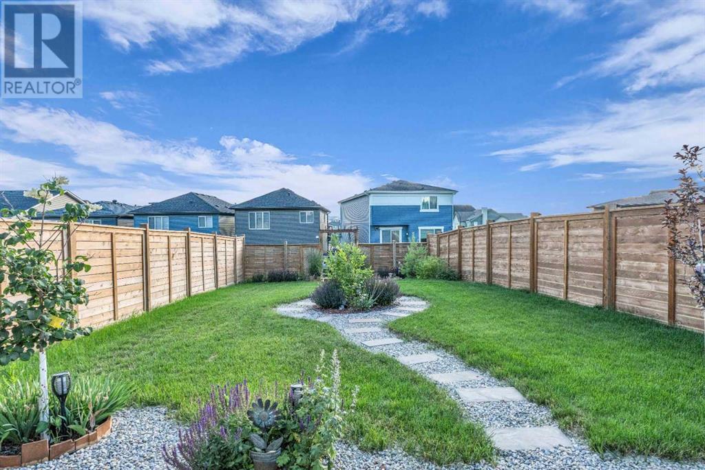 Single Family House for Sale in  Lucas Crescent NW Livingston Calgary 