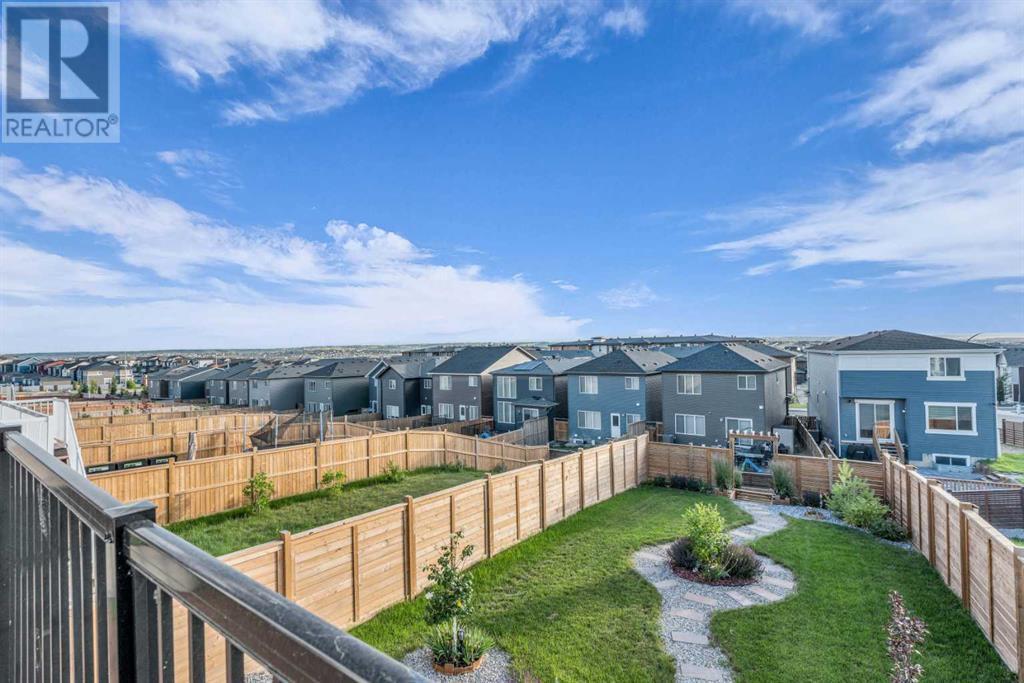 Single Family House for Sale in  Lucas Crescent NW Livingston Calgary 