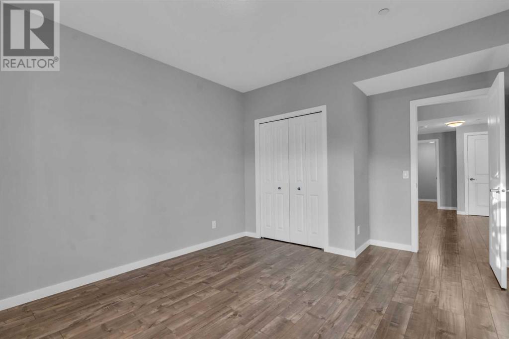 Single Family House for Sale in  Lucas Crescent NW Livingston Calgary 