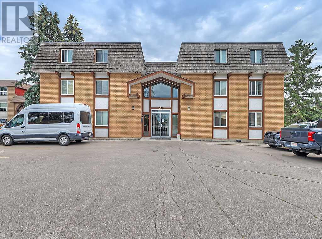 Single Family House for Sale in   Cedar Crescent SW Spruce Cliff Calgary 