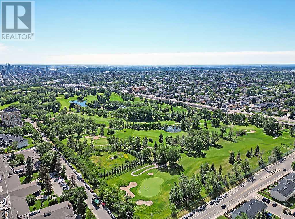 Single Family House for Sale in   Cedar Crescent SW Spruce Cliff Calgary 