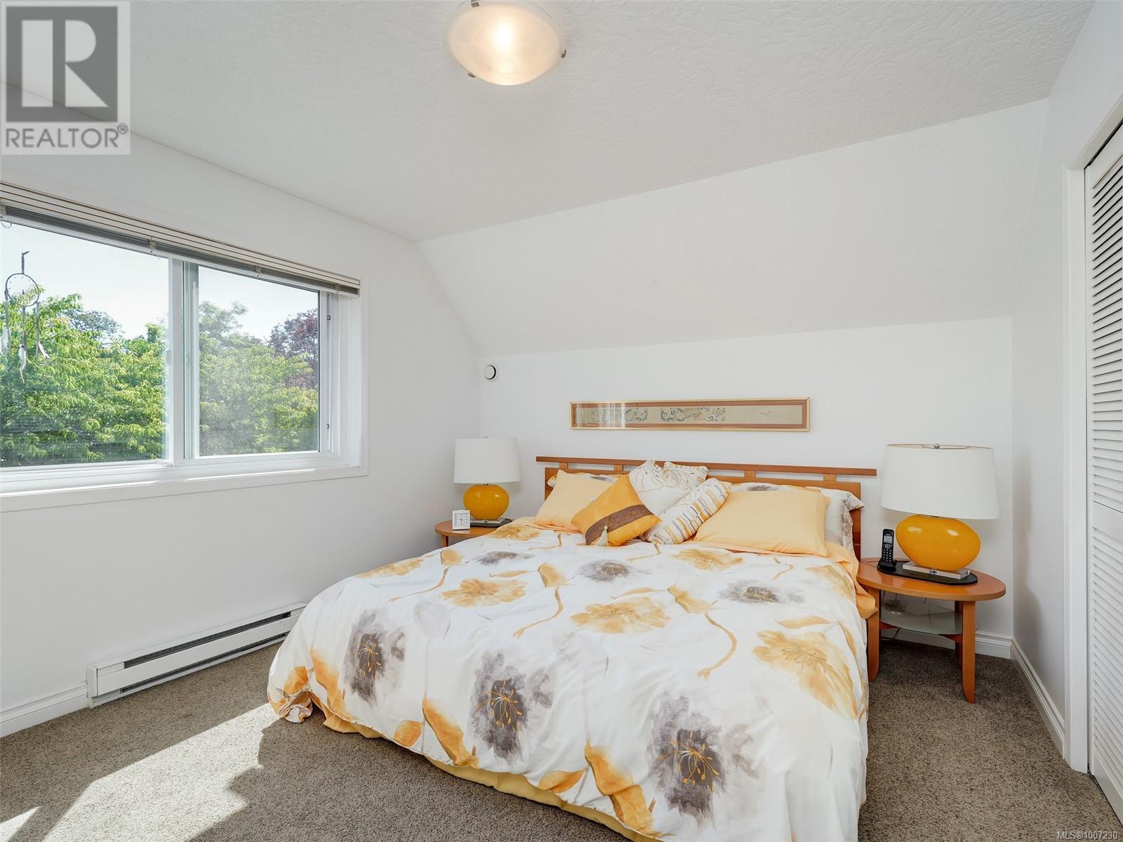  10189 West Saanich Road, North Saanich