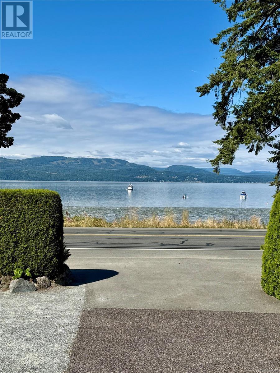  10189 West Saanich Road, North Saanich