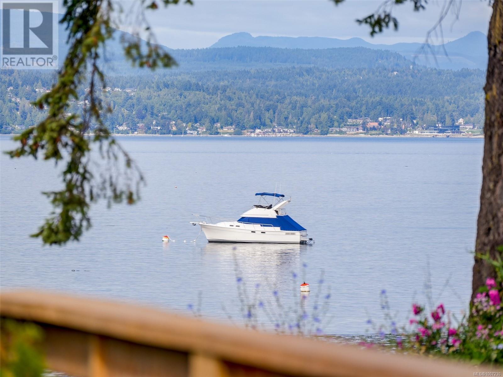  10189 West Saanich Road, North Saanich