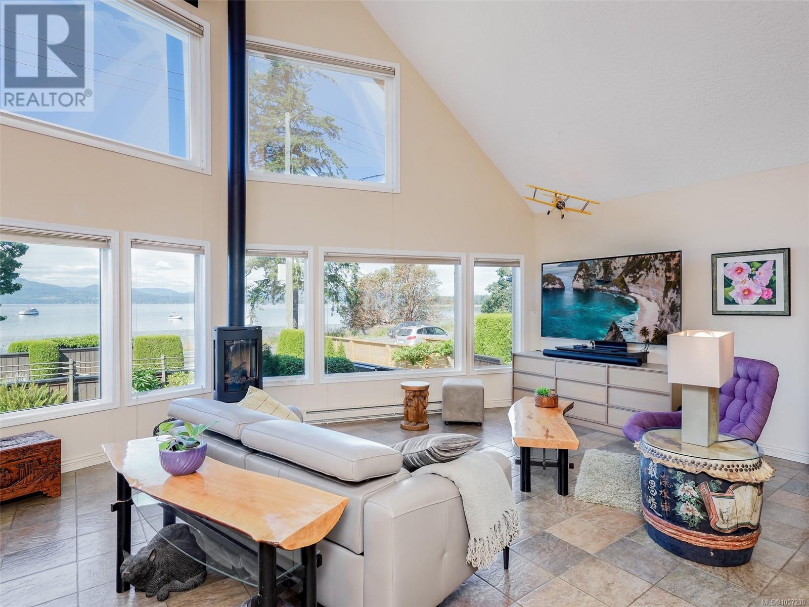  10189 West Saanich Road, North Saanich