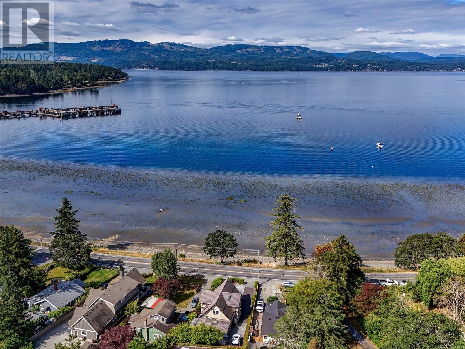  10189 West Saanich Road, North Saanich