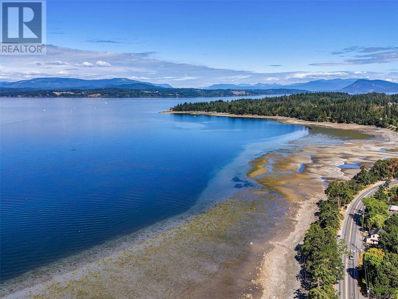  10189 West Saanich Road, North Saanich