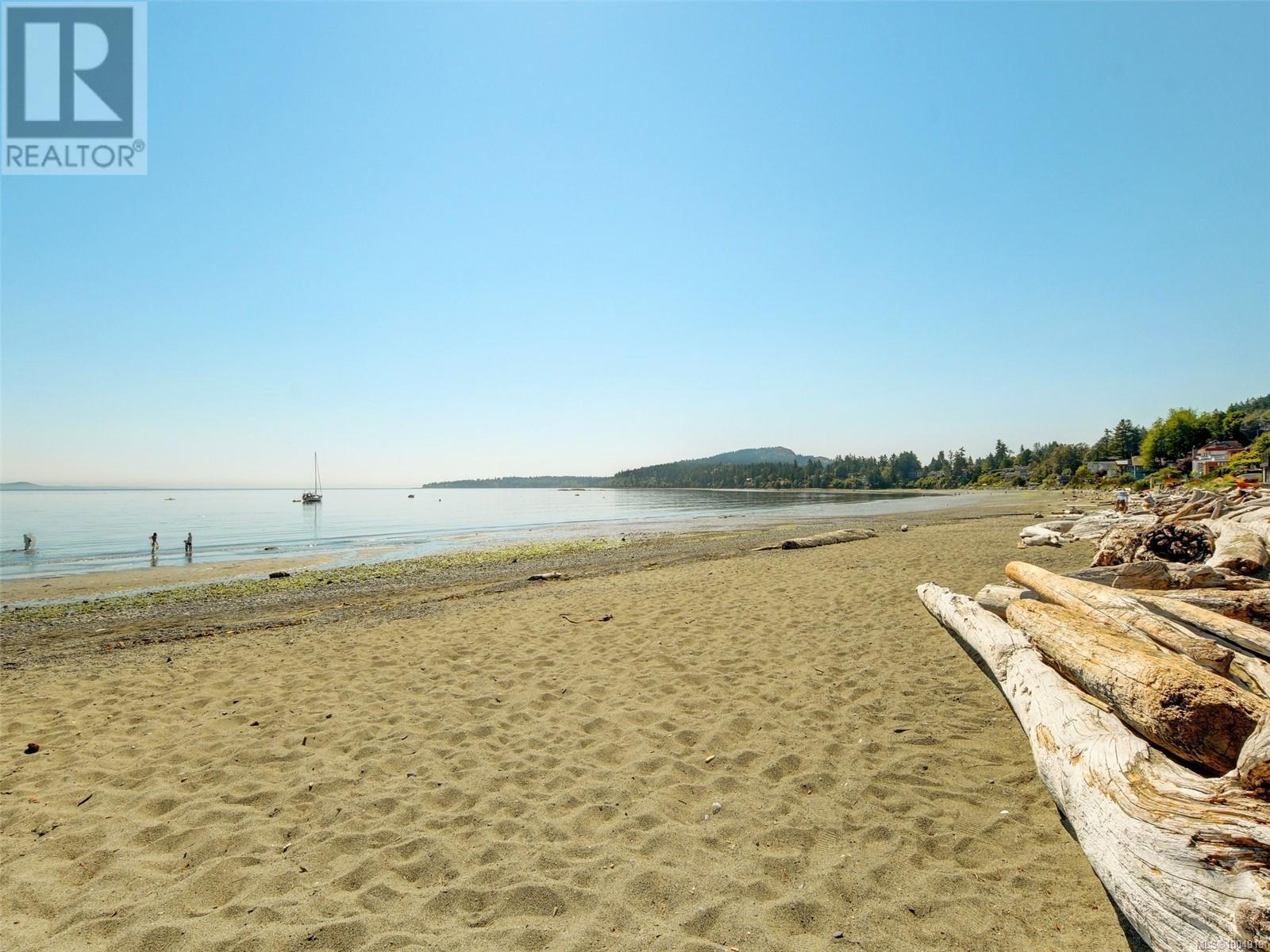 Photo 6 of Lot 4 5145 Del Monte Ave, Saanich BC