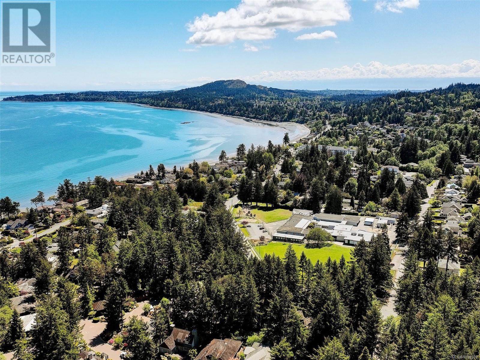 Photo 10 of Lot 4 5145 Del Monte Ave, Saanich BC