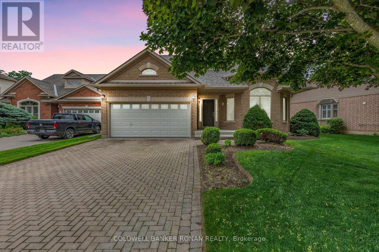 Photo 1 of 39 Bella Vista Trail, New Tecumseth ON