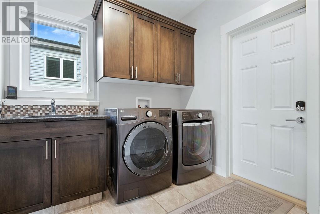 Photo 33 of 7 Vancouver Crescent, Red Deer AB