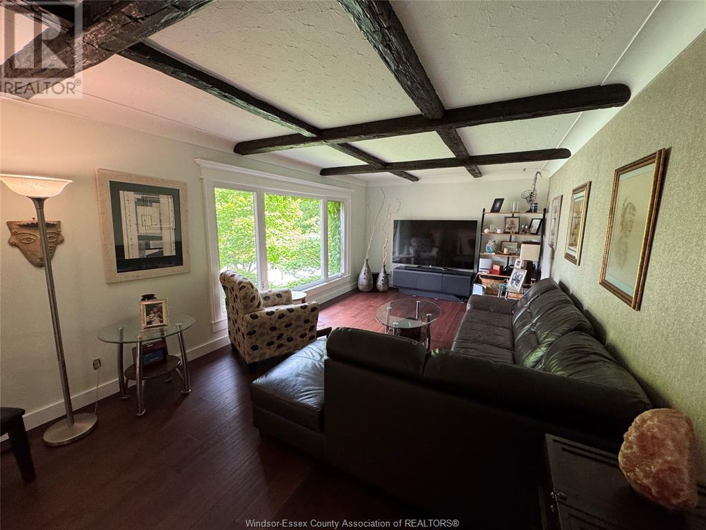 Photo 24 of 122 Augustine Drive, Kingsville ON