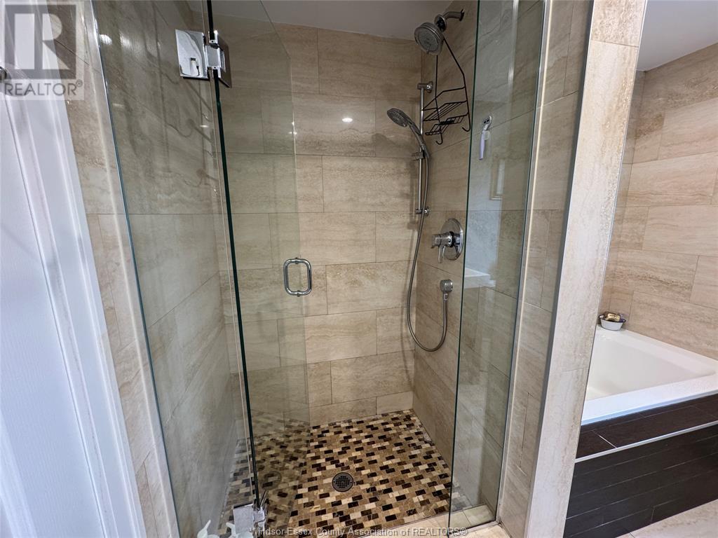 Photo 44 of 122 Augustine Drive, Kingsville ON