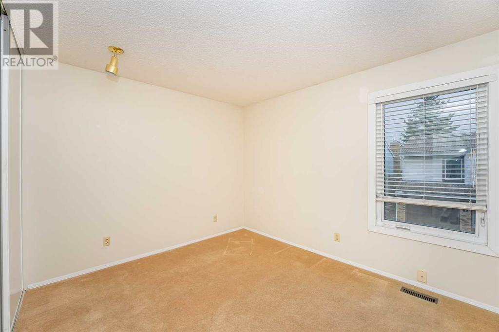 Single Family House for Sale in  Coachway Lane SW Coach Hill Calgary 