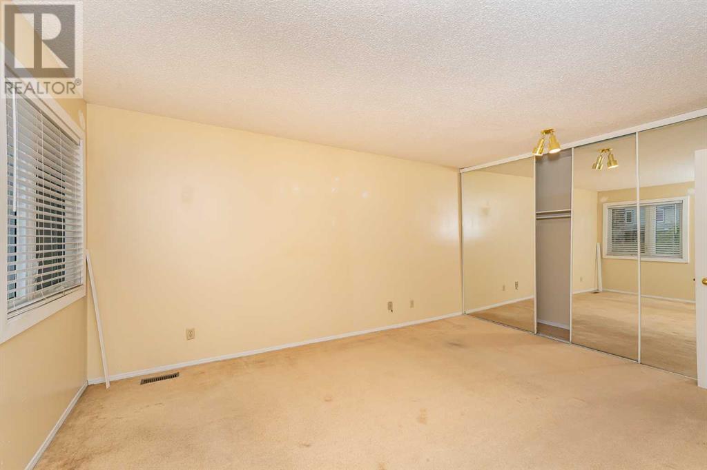 Single Family House for Sale in  Coachway Lane SW Coach Hill Calgary 