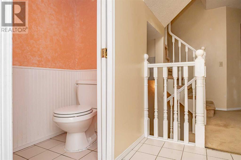 Single Family House for Sale in  Coachway Lane SW Coach Hill Calgary 