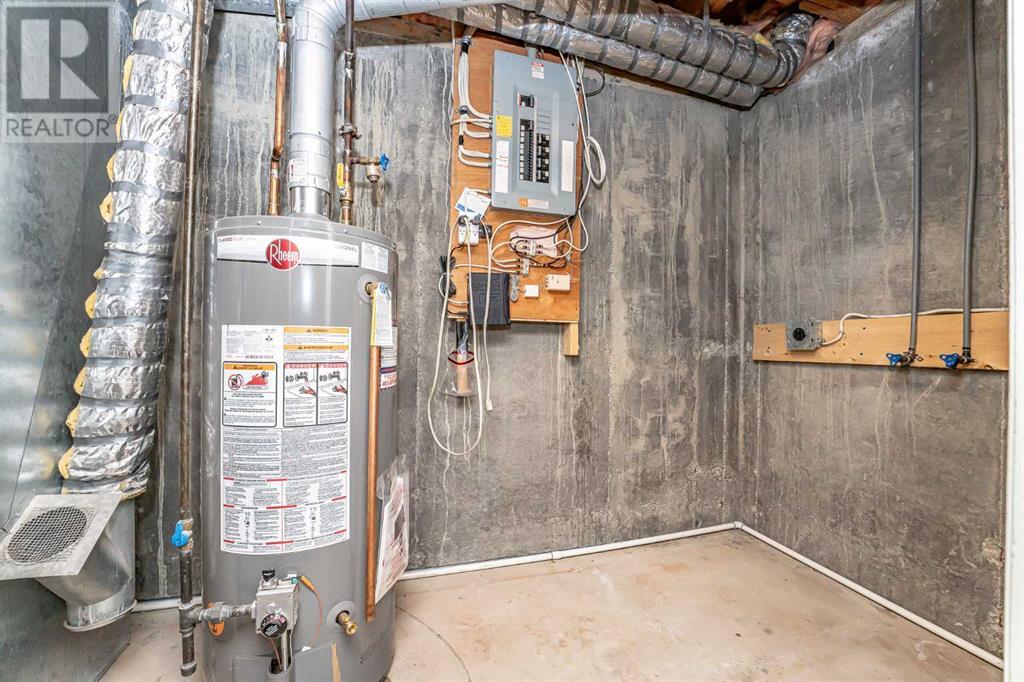Single Family House for Sale in  Coachway Lane SW Coach Hill Calgary 