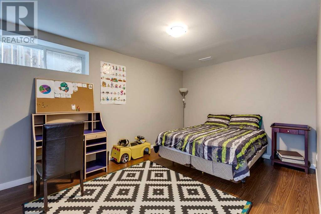 Single Family House for Sale in  Millview Road SW Millrise Calgary 