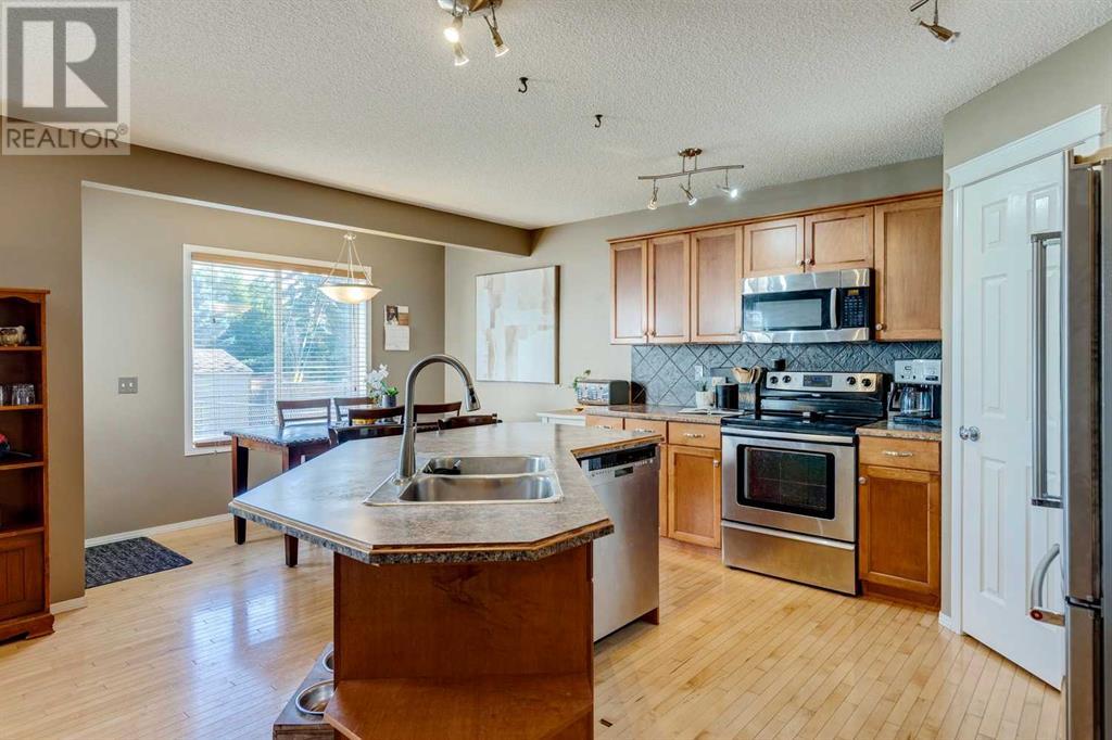 Single Family House for Sale in  Millview Road SW Millrise Calgary 