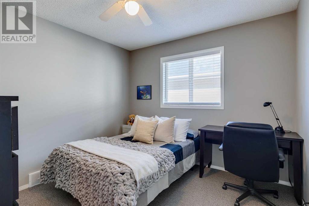 Single Family House for Sale in  Millview Road SW Millrise Calgary 