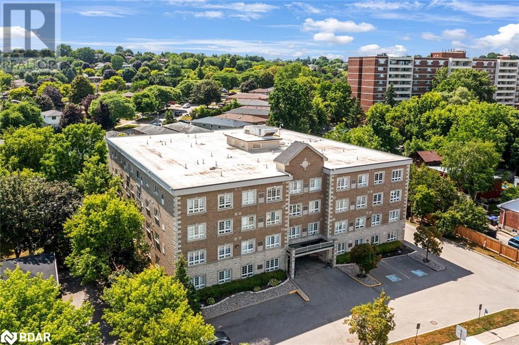 Photo 4 of 112 Simcoe Road Unit 301, Bradford West Gwillimbury ON