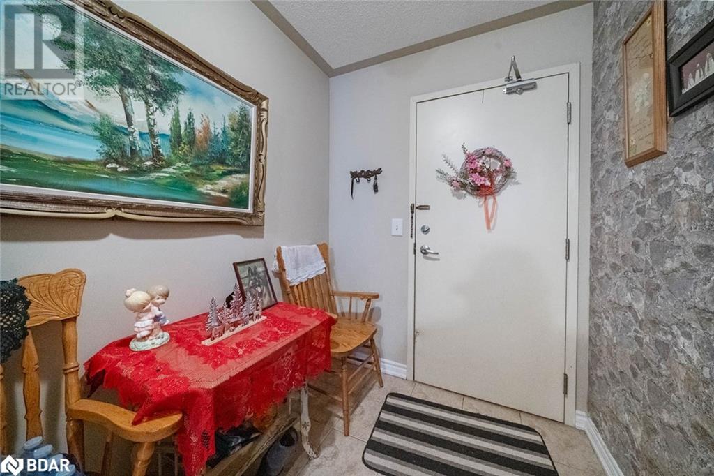 Photo 11 of 112 Simcoe Road Unit 301, Bradford West Gwillimbury ON