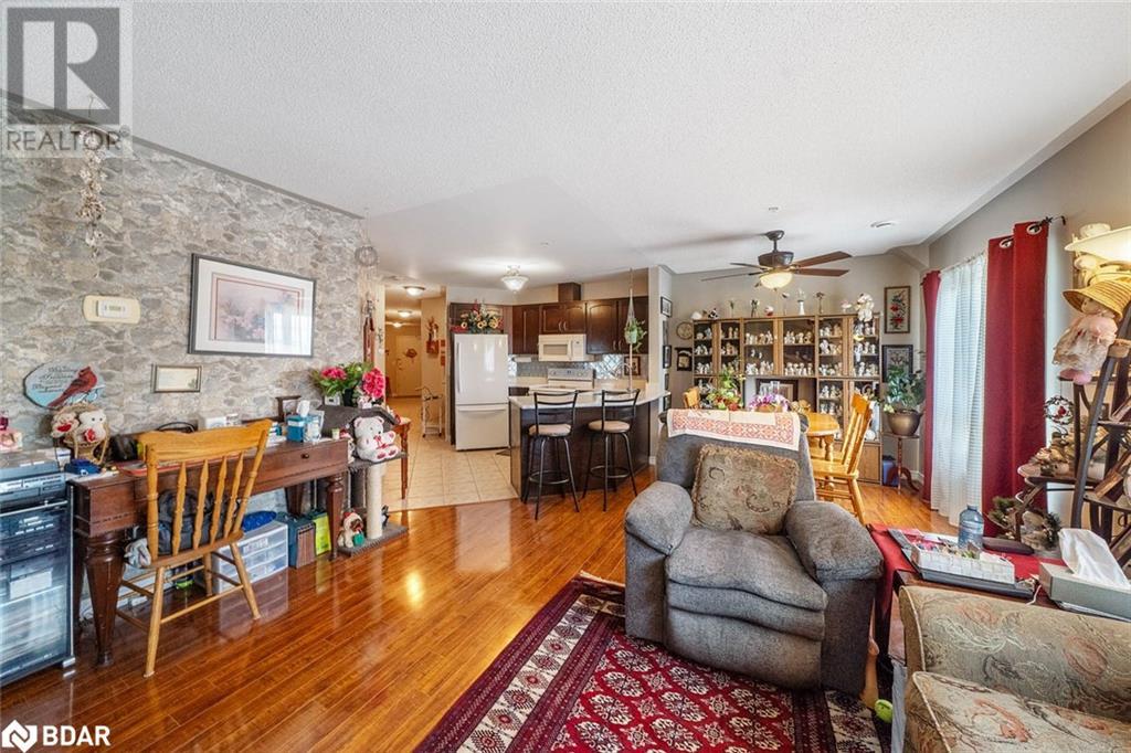 Photo 22 of 112 Simcoe Road Unit 301, Bradford West Gwillimbury ON