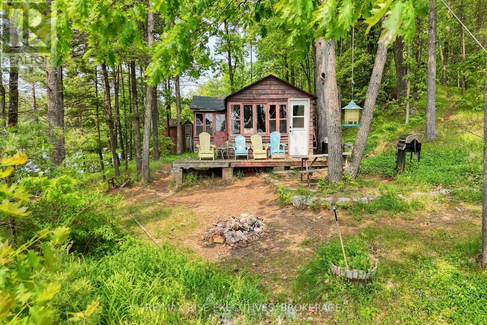 Photo 42 of 252 Dean Island Road, Rideau Lakes ON