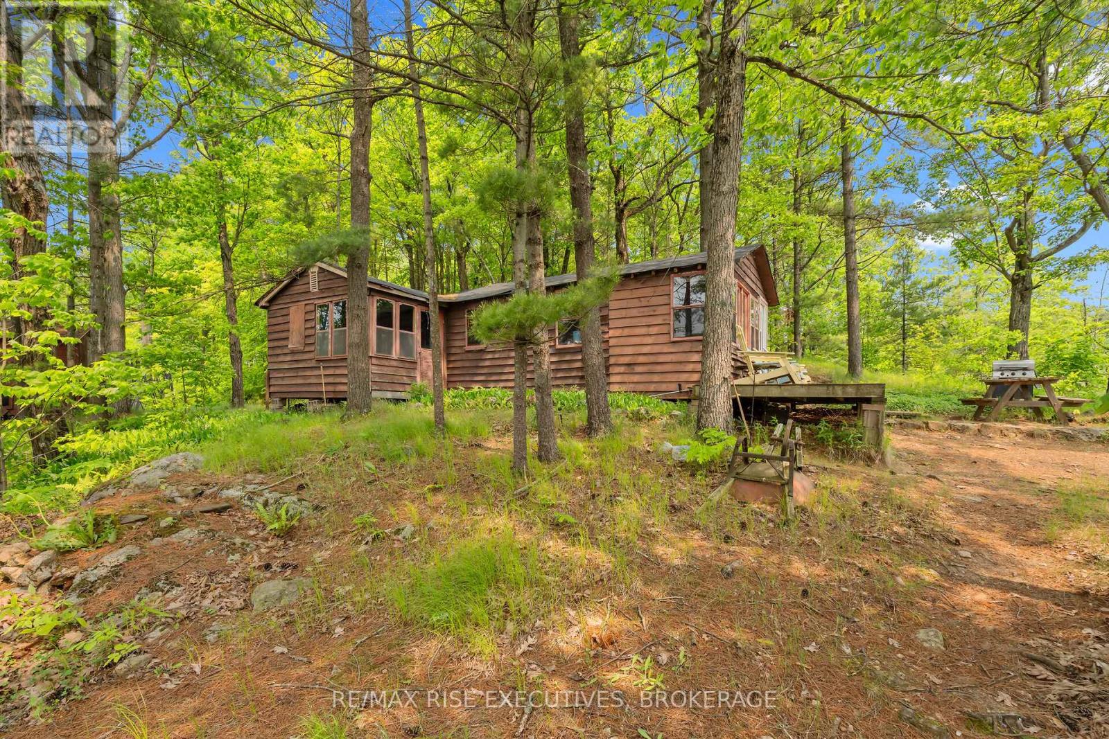 Photo 49 of 252 Dean Island Road, Rideau Lakes ON