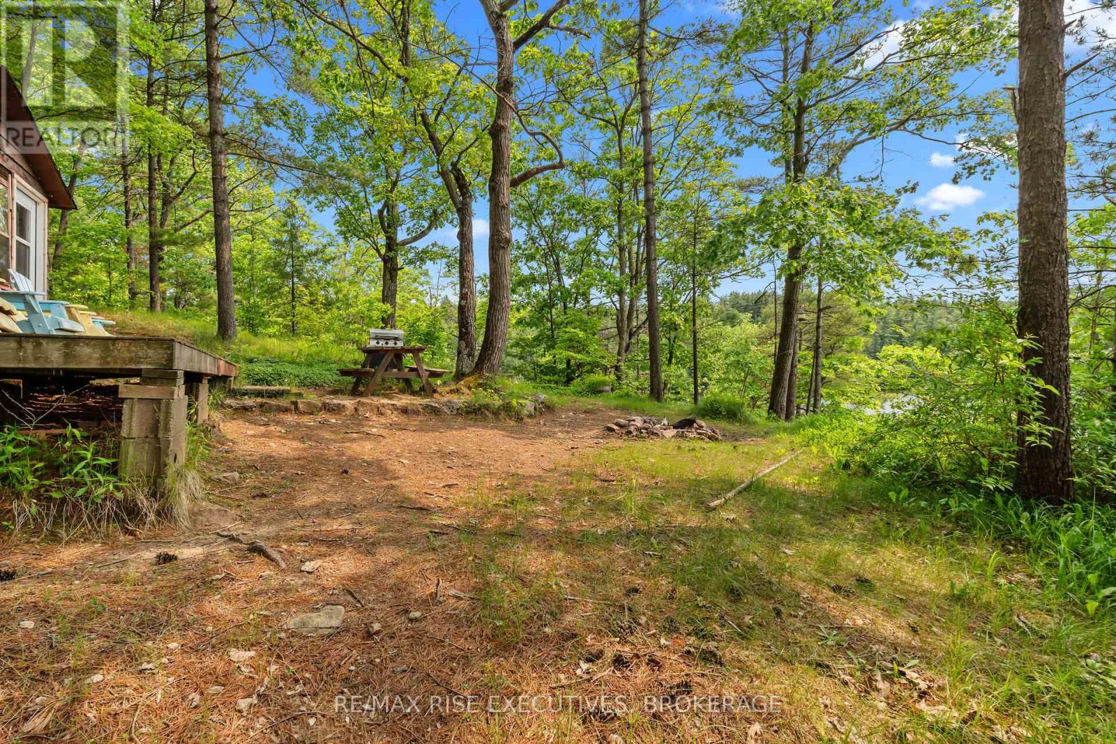 Photo 3 of 252 Dean Island Road, Rideau Lakes ON