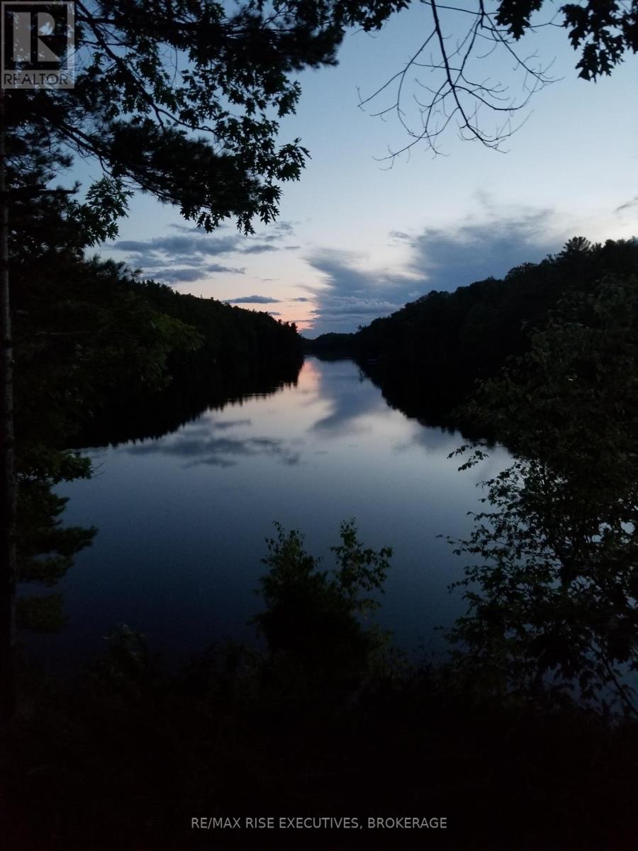 Photo 31 of 252 Dean Island Road, Rideau Lakes ON