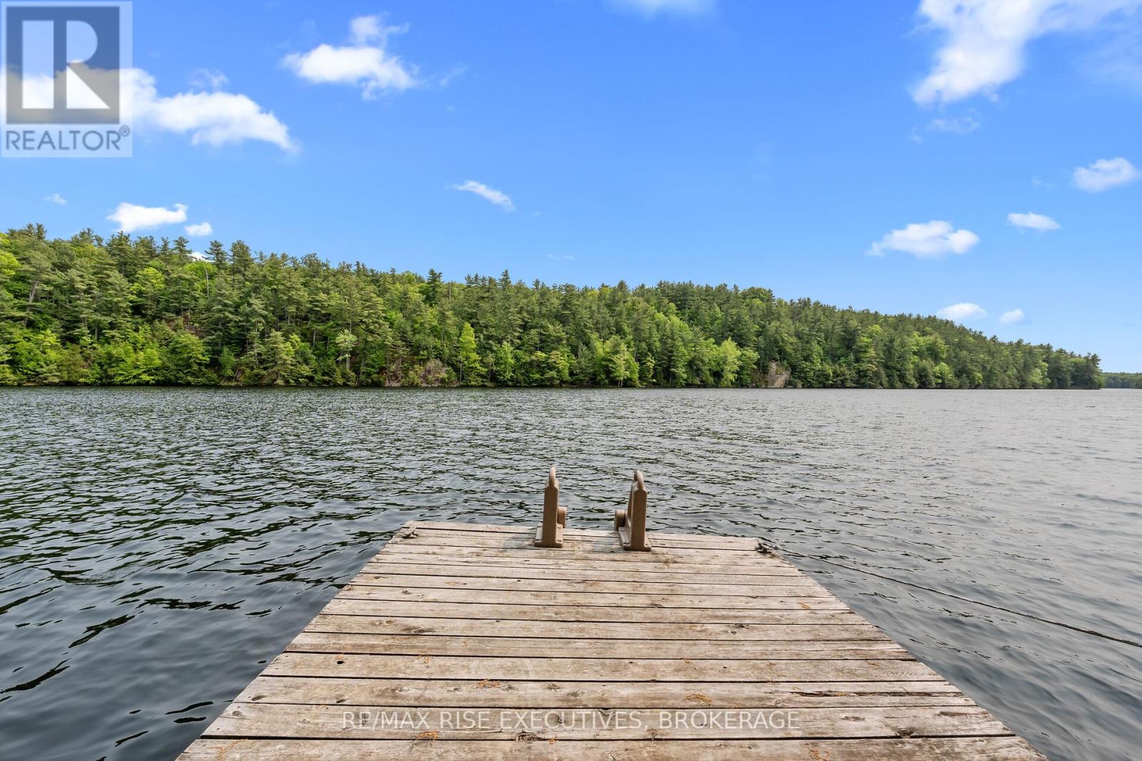 Photo 28 of 252 Dean Island Road, Rideau Lakes ON